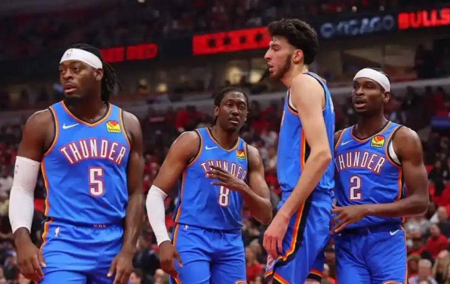NBA战力榜引发热議(yì)！东部仅有三支球队入选？湖人勉强挤进前十名！