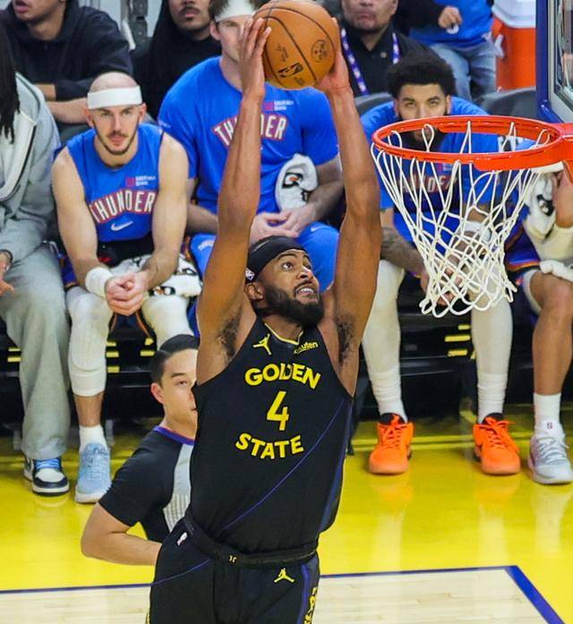 NBA常规赛｜雷霆胜勇士