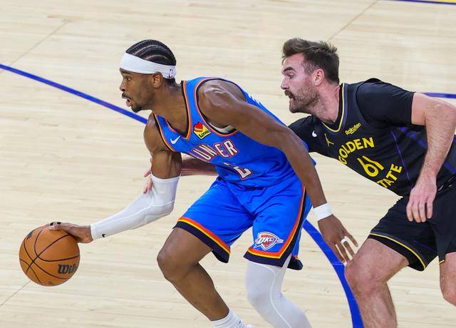 NBA常规赛｜雷霆胜勇士
